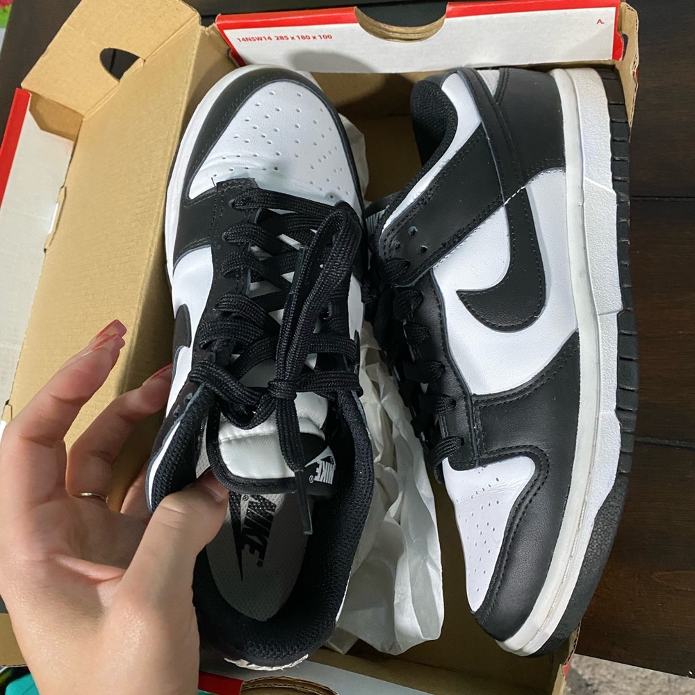 Nike Panda Dunks